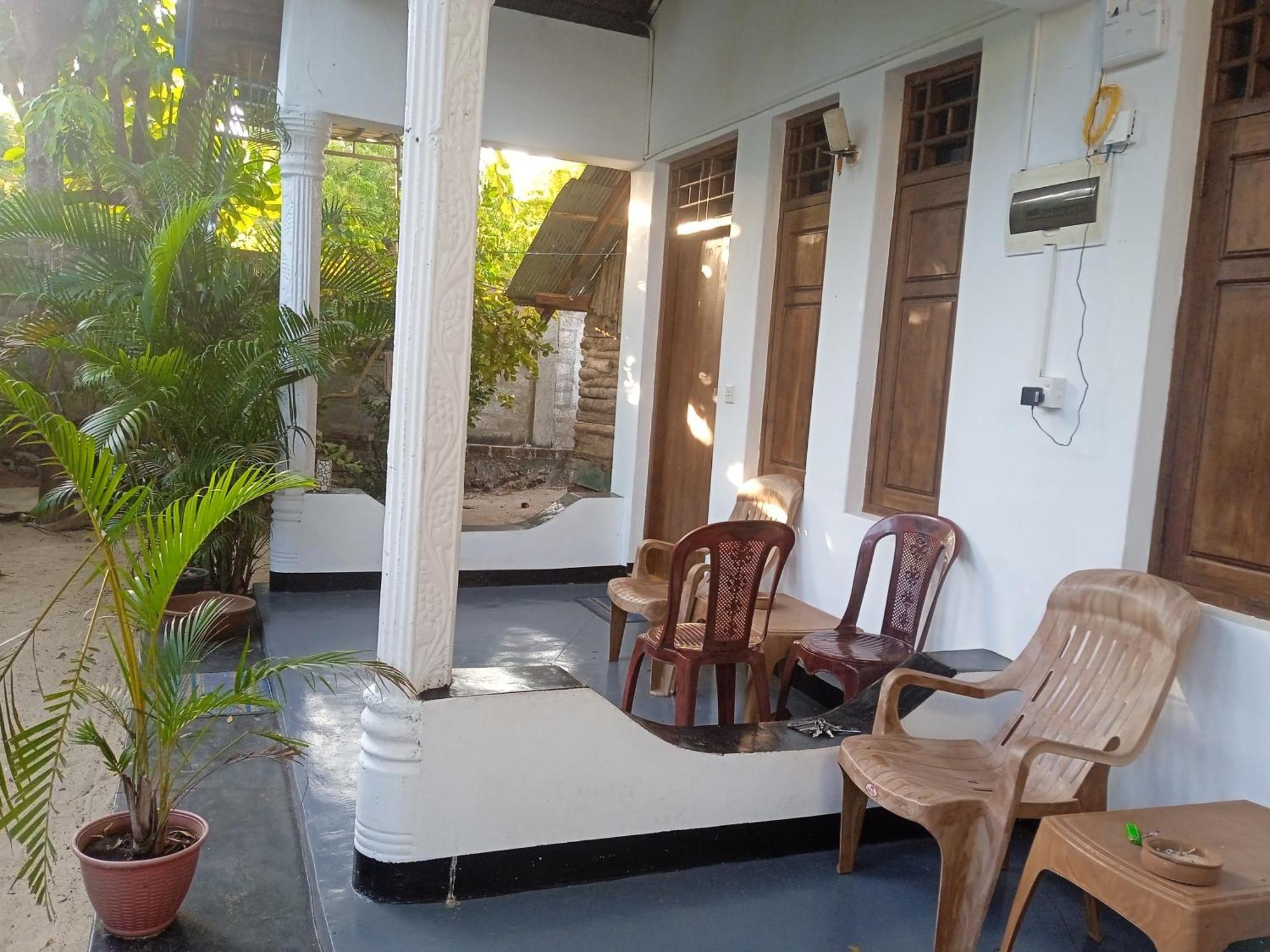Aaliya Bay Hotel Baía de Arugam Exterior foto