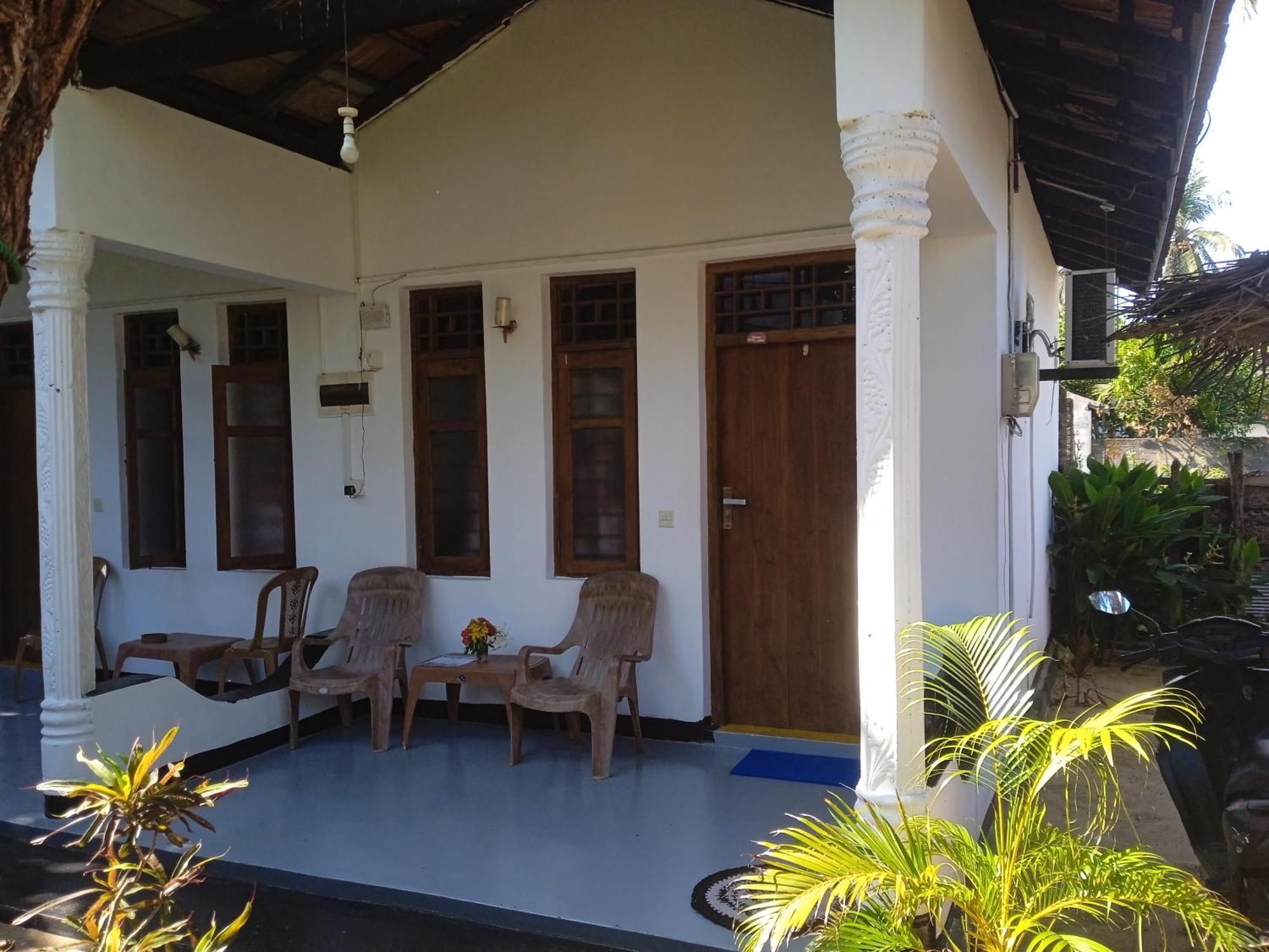 Aaliya Bay Hotel Baía de Arugam Exterior foto